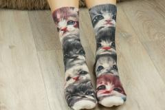 -170 Slim Тонкие шерстяные носки Котята в сиреневом саду