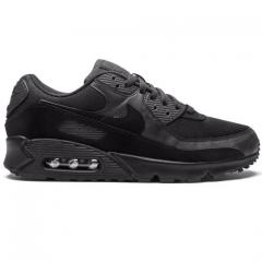 Recraft Triple Black