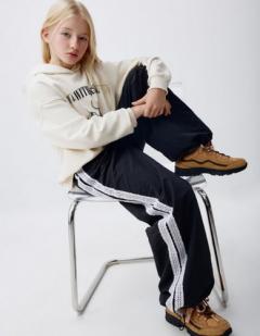 глубокийчёрный(51)