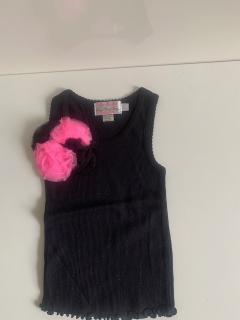 черный с черным/ярко-розовым цветком