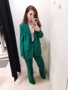 изумрудный