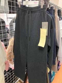 черный