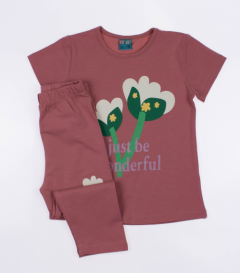 розово-персиковый