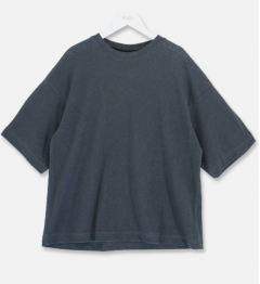 темно-серый