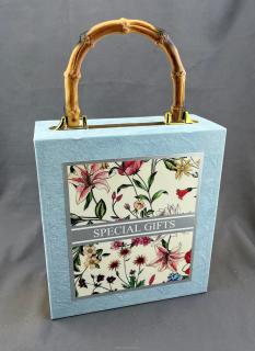 -вес конфет 250 г