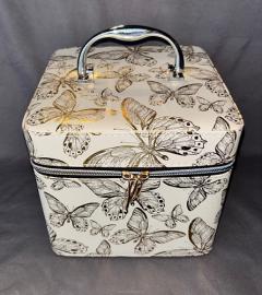 -вес конфет 200 г