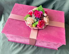 -вес конфет 650 г