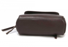 темно-коричневый