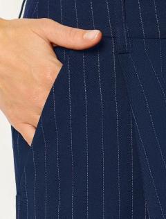 темно-синий