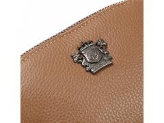 коричневый