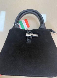 черный