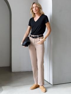 светло-бежевый