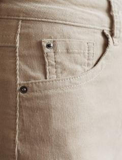 светло-бежевый