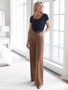 светло-кофейный