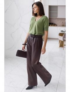 коричневый