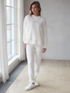 молочный_athleisure mood