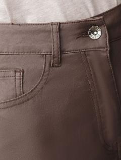 коричневый