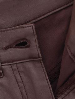 коричневый