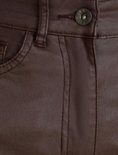 коричневый