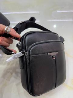 нужную сумочку цифрой в комментах