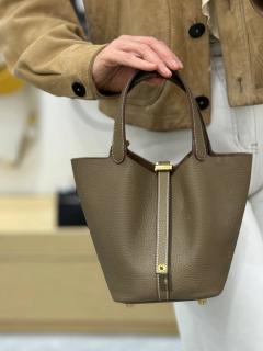 нужный цвет указываем в комментах