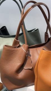 коричневый