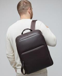 коричневый