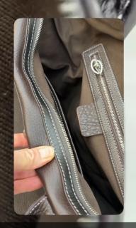 коричневый