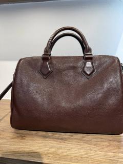 коричневый