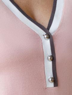  светло-розовый