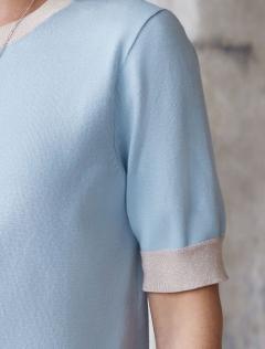 светло-голубой