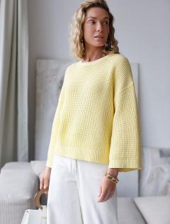 светло-желтый