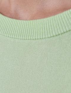 светло-зеленый