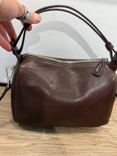 коричневая