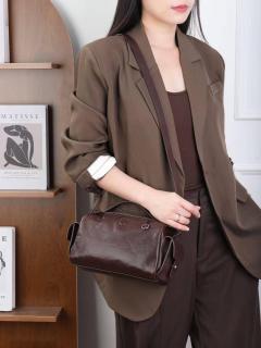 коричневая