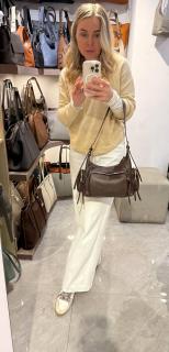 коричневый