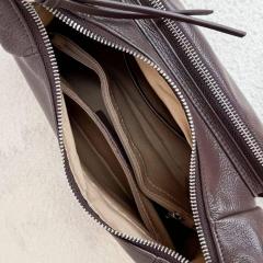 коричневый