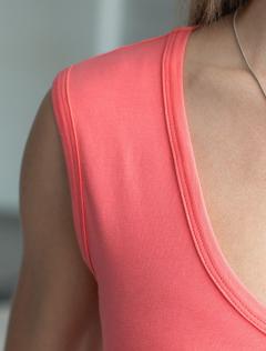 коралловый