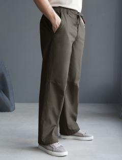 темно-оливковый