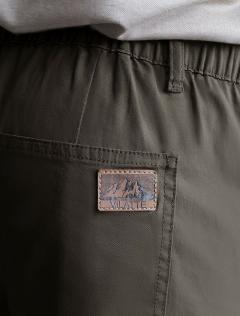 темно-оливковый