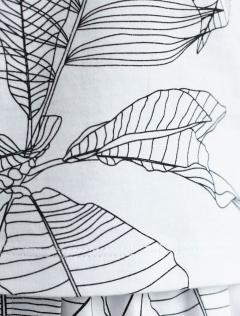  белый-черный листья