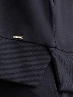 черный_athleisure mood