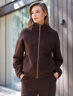 коричневый