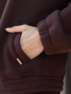 коричневый