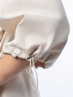 светло-бежевый