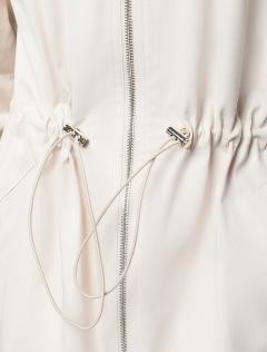 светло-бежевый