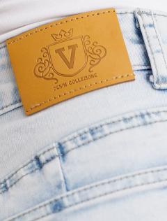 светло-голубой