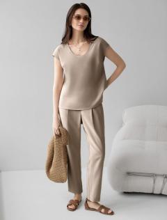  светло-бежевый