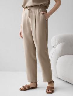 светло-бежевый