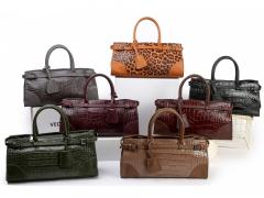 фиолетовый